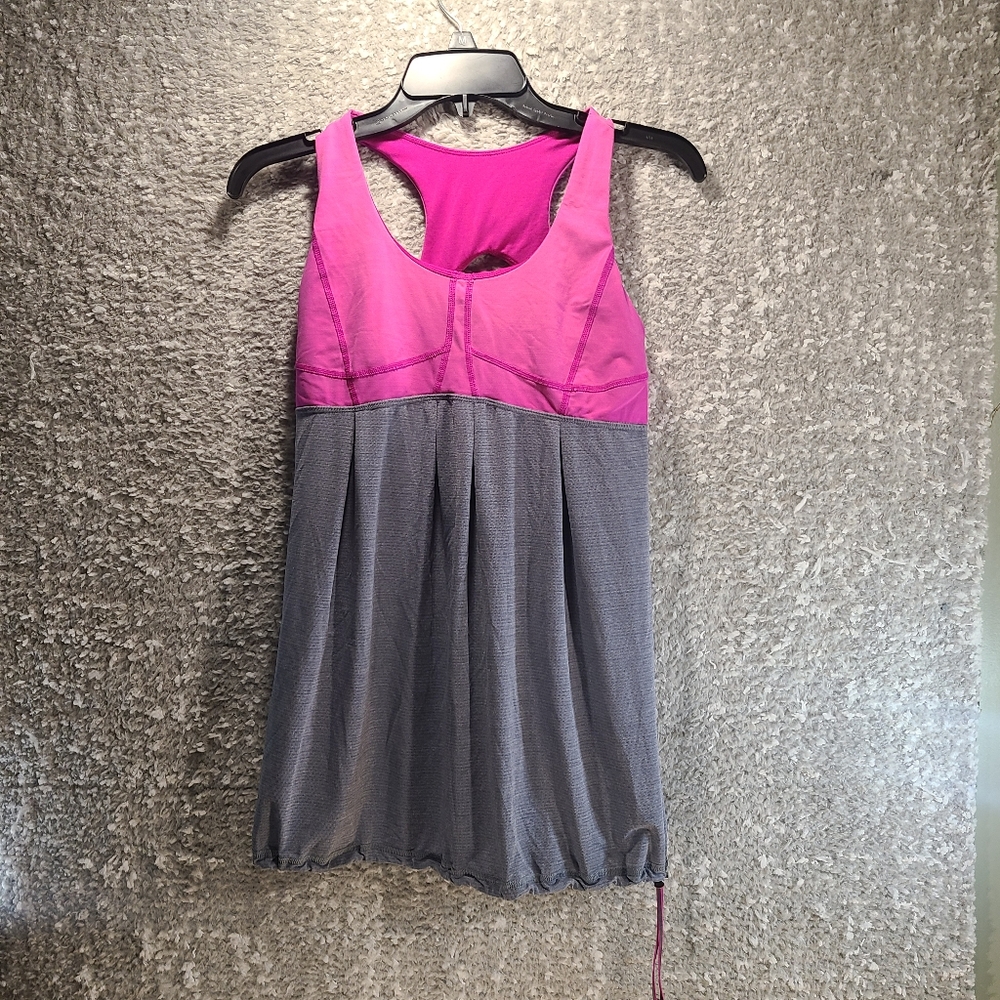 Lululemon Run Your Heart‎ Out Tank Pink Gray Size 8 With Built In Bra